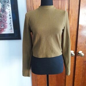 Mod Olive Green Cropped Ribbed Long Sleeve Mock Neck Tee Fall Chic XS